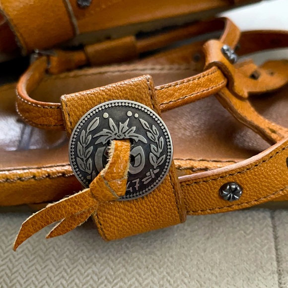 Dior Leather Gladiator Sandals - Picture 7 of 12